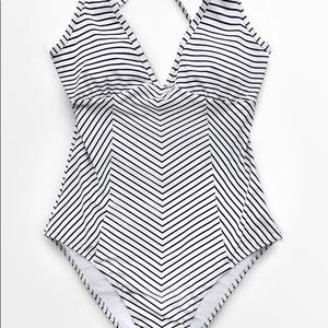 Cupshe Black & White Striped One Piece Swimsuit